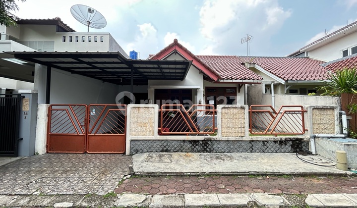 Disewakan Rmh Di Raffles Hills Cibubur Lt.150, 3+1kt, Unfurnished, Ac Ada , Kitchenset, Baru Renovasi , Cluster Depan , Lokasi Strategis Dekat Lrt, Pintu Tol Dan Pusat Perbelanjaan. Rumah Bagus
