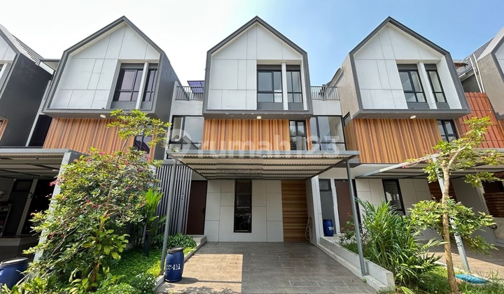 Dijual Rumah Baru 3lantai. Bagus. Fully Furnished, Lokasi Strategis, Hook, Dekat Pintu Tol, Dekat Sekolah, Dekat Pusat Perbelanjaan, Lokasi Strategis, Cluster Baru, Negotiable! 1
