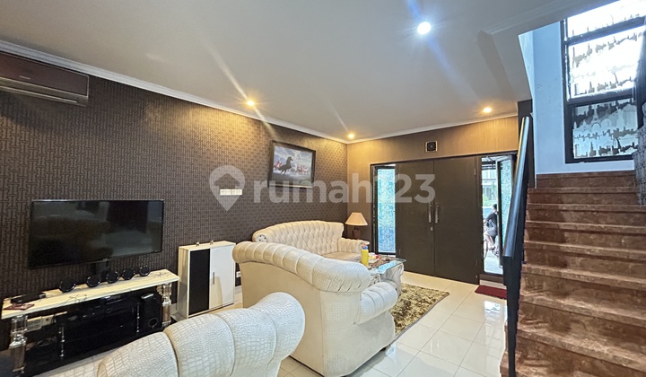 Dijual Rumah Cluster Baru Lt.105 3+1kt, Lokasi Strategis, Depan Taman, Siap Huni, Sudah Renovasi, Furnished, Bebas Banjir, Di Raffles Hills Cibubur, Nego Samapai Jadi! Rumah Bagus SHM Dijual Rumah Cluster Baru Lt.105 3+1kt, Lokasi Strategis, Depan Taman, Siap Huni, Sudah Renovasi, Furnished, Bebas Banjir, Di Raffles Hills Cibubur, Nego Samapai Jadi! Rumah Bagus SHM