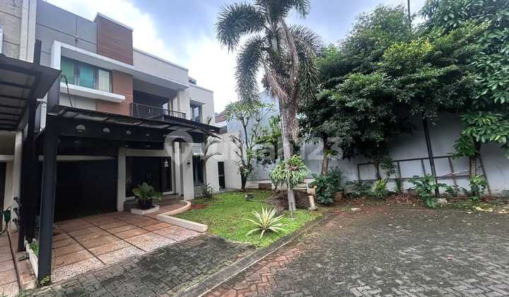 Dijual Cepat Rumah Mewah Lt.220 Cluster Baru Di Raffles Hills Cibubur, Semi Furnished, Hook, Siap Huni, Bebas Banjir, Lokasi Strategis Shm Rumah SHM di Trans Studio Mall Cibubur, Jl. Alternatif Cibubur, Harjamukti, Cimanggis, Kota Depok, Jawa Barat, Indon