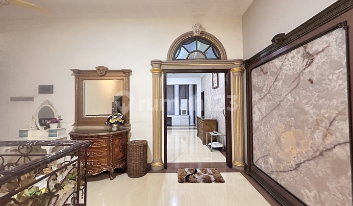 For Rent Luxury 4-Bedroom House Fully Furnished on Boulevard Street, Kota Wisata, Cibubur, Move-In Ready, Strategic Location, On Main Boulevard Road, Flood-Free. Close to Toll Access, Near Shophouses, 1-Year Lease. For Rent Luxury 4-Bedroom House Fully Furnished on Boulevard Street, Kota Wisata, Cibubur, Move-In Ready, Strategic Location, On Main Boulevard Road, Flood-Free. Close to Toll Access, Near Shophouses, 1-Year Lease.