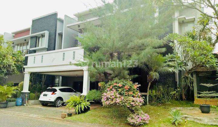 Disewa Rumah Mewah Fully Furnished 4kt, Murah. Cluster Exclusive, Di Raffles Hills Cibubur, Bagus, Bersih, Terenovasi, Lokasi Strategis, Dekat Lrt , Sekolah , Dan Pusat Perbelanjaan.  2