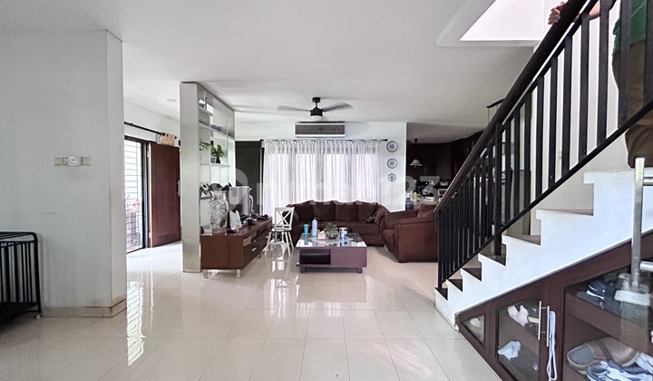 Dijual Rumah Lt.218 Hook, 4kt, Di Raffles Hills Cibubur, Cluster Baru, Shm, Lokasi Strategis SHM di Cibubur 2