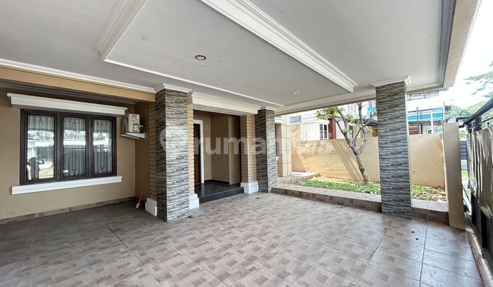 For Rent: Luxury House in Boulevard Kota Wisata, Move-in Ready, Unfurnished, Includes AC and Kitchen Set, Renovated, 5 Bedrooms, Clean, Neat, Move-in Ready, Strategic Location Near Toll Road and Living World Mall, Beautiful. For Rent: Luxury House in Boulevard Kota Wisata, Move-in Ready, Unfurnished, Includes AC and Kitchen Set, Renovated, 5 Bedrooms, Clean, Neat, Move-in Ready, Strategic Location Near Toll Road and Living World Mall, Beautiful.