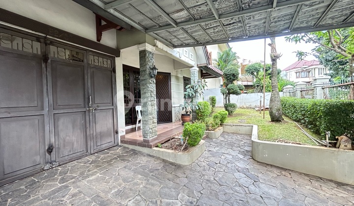 Dijual Rumah Lt.356/160 , Siap Huni di Raffles Hills Cibubur. Hadap Timur , Lokasi Strategis, Negotiable! Bebas Banjir, Lingkungan Nyaman dan Asri. Rumah Butuh Minim Renovasi SHM di Trans Studio Mall Cibubur, Jl. Alternatif Cibubur No.230a, Harjamukti, Ci 2