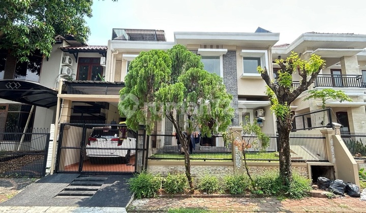 For Rent: Newly Renovated Luxury House, 300m², 4+1 Bedrooms in Raffles Hills Cibubur, Semi-Furnished, Excellent Condition, Ready to Occupy, Strategic Location Near Toll Road, Close to Shopping Centers, Flood-Free. For Rent: Newly Renovated Luxury House, 300m², 4+1 Bedrooms in Raffles Hills Cibubur, Semi-Furnished, Excellent Condition, Ready to Occupy, Strategic Location Near Toll Road, Close to Shopping Centers, Flood-Free.