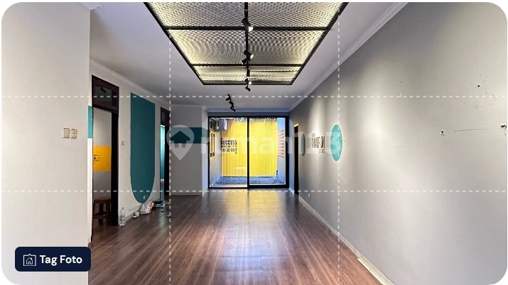 Dijual Rumah Lt.200 Di Raffles Hills Cibubur, Siap Huni, Sudah Renovasi, Shm, Bebas Banjir, Lokasi Strategis, Dekat Lrt , Dekat Pintu Tol. Rumah Bagus SHM 2