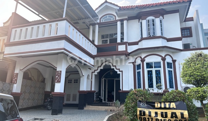 Dijual Cepat Rumah Mewah Murah Di Legenda Wisata, Lt.200 Bangunan Siap Huni, 2lantai, Sudah Renovasi, Lokasi Strategis, Shm, Harga Nego Sampai Jadi. Cici Property, di Cibubur Rumah SHM