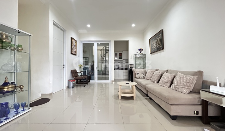 Dijual Rumah Cantik Siap Huni Cluster Terbaru Lt.113/Lb.200 4+1 Kamar Tidur Bangunan Baru Renovasi, Siap Huni, 7 Ac Baru, Kitchenset New, Lokasi Strategis, Bebas Banjir, SHM, di Citra Grand Cibubur Rumah Bagus SHM di Perumahan Citra Gran Cibubur, Jl. Tran 2