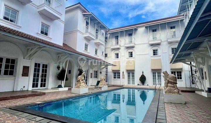 Rumah Kost Alesha Red 8 Unit dengan 40 Kamar di Cluster Vanya Park  2