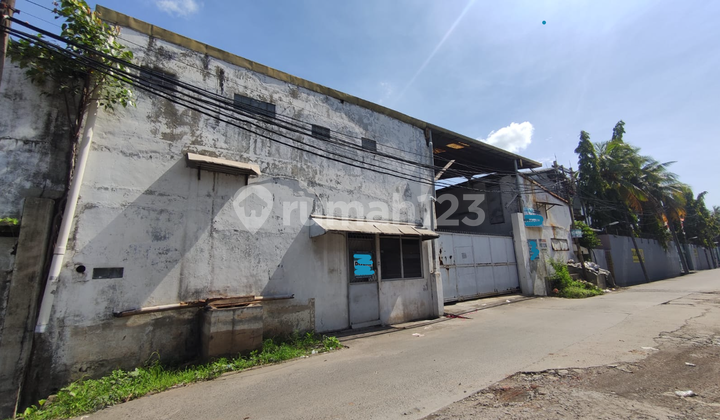 Ready-to-use warehouse in Kamal Muara