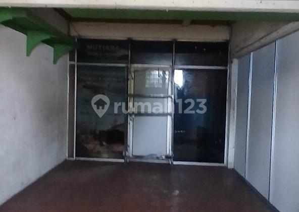 Roadside Shop Highly Strategic Jampang Kemang Bogor 2