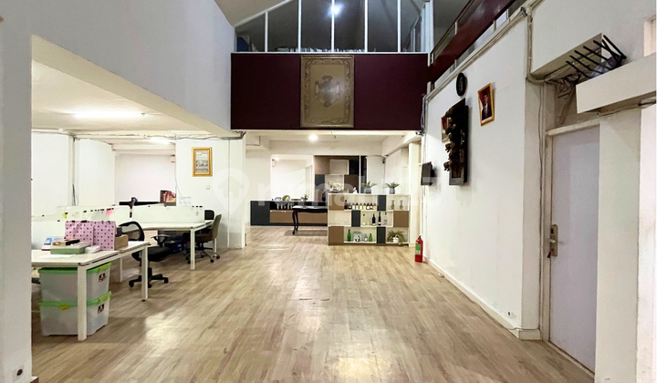 Turun Harga bangunan komersial di Kebayoran Baru dekat Brawijaya dan Dharmawangsa