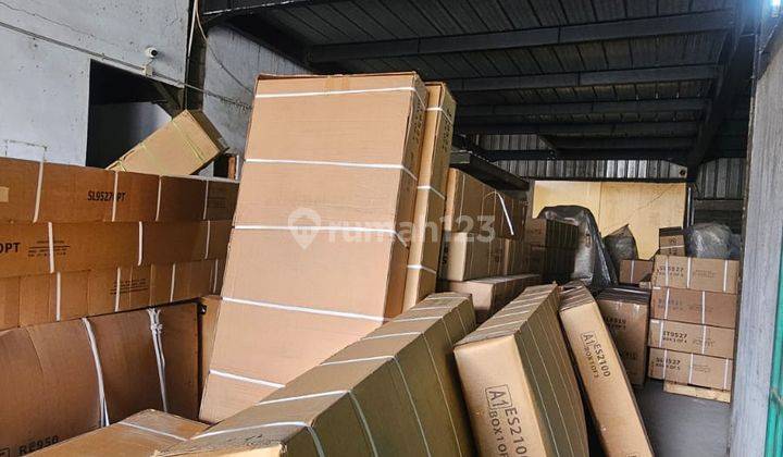 Gudang Sunter Di Lokasi Jalan Raya Yang Strategis 2