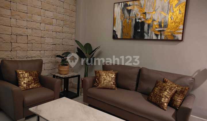 Dijual Rumah di Kebon Jeruk, Jakarta Barat Dijual Rumah di Kebon Jeruk, Jakarta Barat