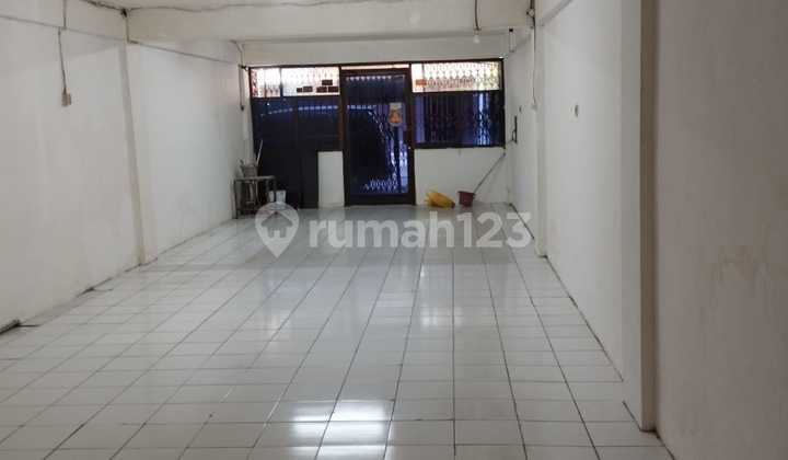 Disewakan Ruko di Bandengtan Utara Jakarta Uk 4X15 Disewakan Ruko di Bandengtan Utara Jakarta Uk 4X15