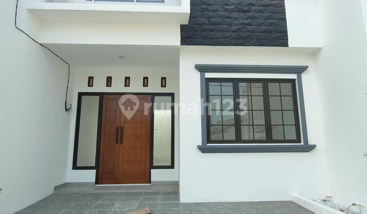 Rumah 2 Lantai Kpr Dp 0% Lokasi Strategis Deket Tol Dan Lrt 2