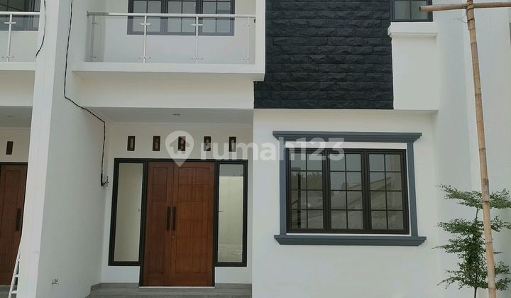 Rumah 2 Lantai Kpr Dp 0% Lokasi Strategis Deket Tol Dan Lrt 1