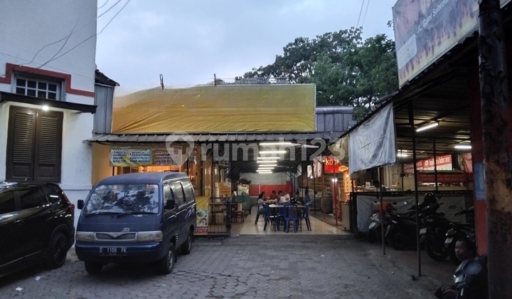 Ruang-usaha Strategis Di Tengah Kota Bandung.