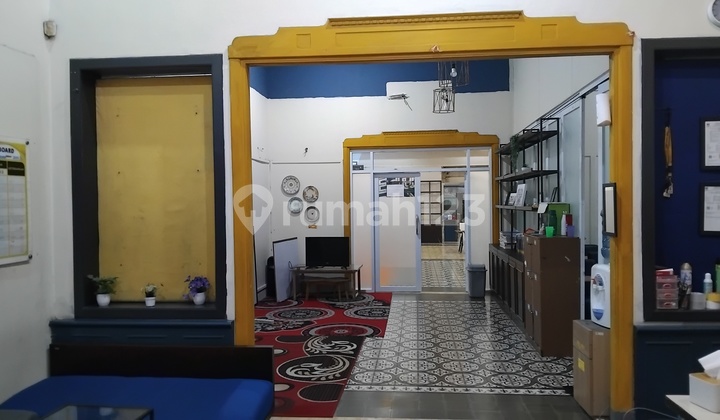 1-Story Commercial Space 350m² in Dago Bandung 1-Story Commercial Space 350m² in Dago Bandung