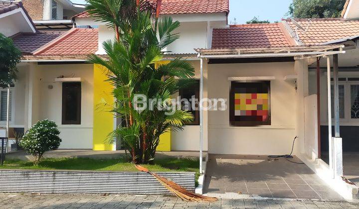 Rumah minimalis daerah Kota Baru Parahyangan 1