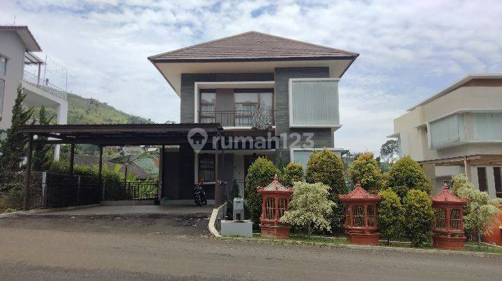 Rumah 3 Lantai Bagus Di Dago Resort Bandung 1