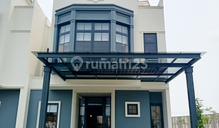 Rumah Mewah Gaya American Classic di Gading Serpong 2