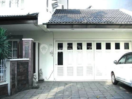 Disewakan Rumah Luas, 2 Lantai, Ampera, Jakarta Selatan 1