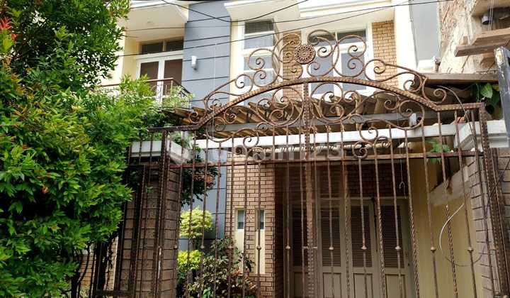 Dijual Rumah Second 2 1/2 Lantai Di Kelapa Gading, Jakarta Utara