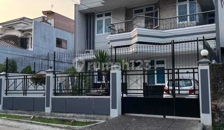 Dijual Rumah Full Renovasi 2 Lantai Daerah Kembangan Jakarta Barat