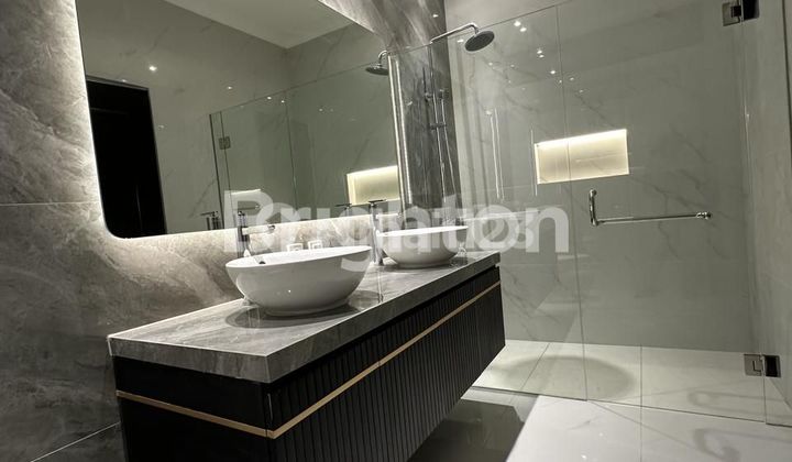 Rumah Mewah Jalan Rinjani Dekat Candi Semarang Selatan 1