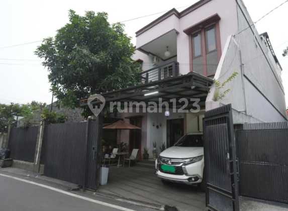 Rumah Bagus Siap Huni di Dekat Bintaro Sektor 9 Rumah Bagus Siap Huni di Dekat Bintaro Sektor 9