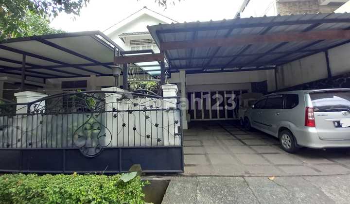 Nice House Ready to Occupy In Bintaro Sector 9 Nice House Ready to Occupy In Bintaro Sector 9