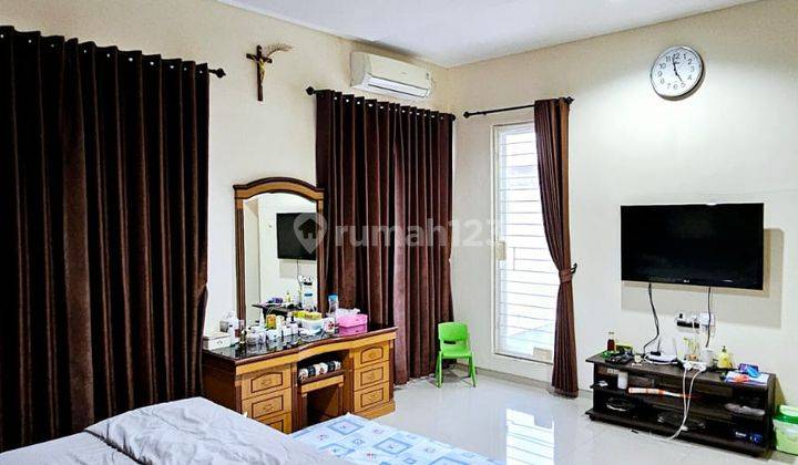 dijual murah rumah mulyosari utara Semi Furnished 2