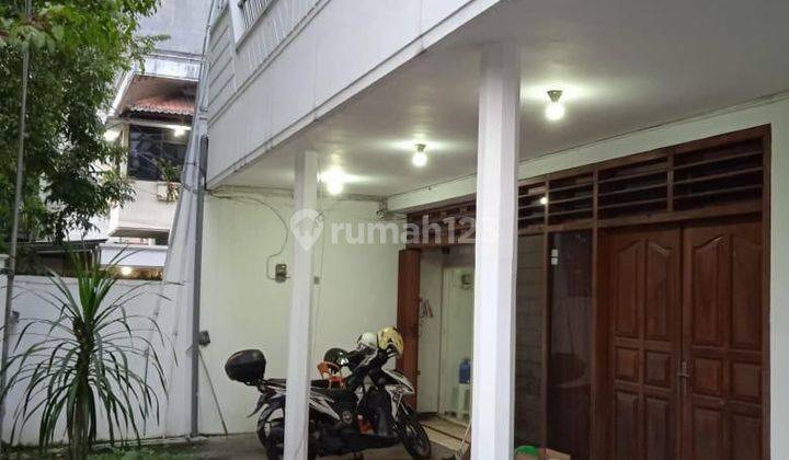 dijual rumah 3 Lantai di Dukuh Pakis 1