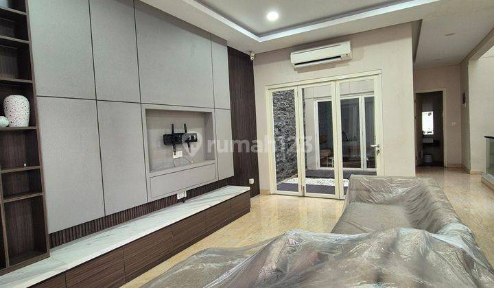 Jual Rumah Baru 2,5 Lantai Spilt Level Mozart 2