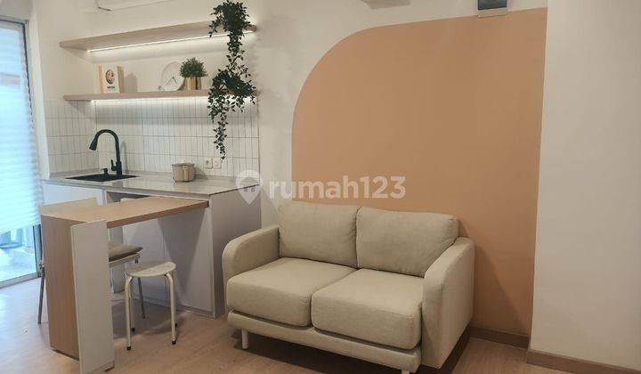 Apartment keren 2 BR hook baru renovasi di Bassura City 1