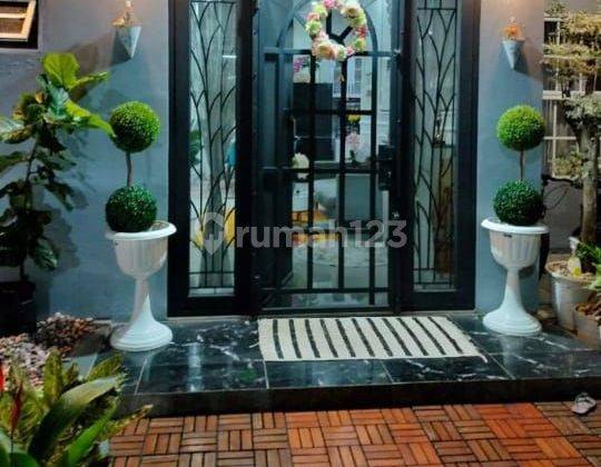 Rumah Cantik 2 Lantai Full Furnished Siap Huni Di Pondok Gede 2