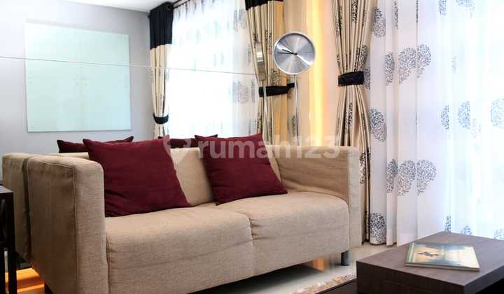 Apartment Comfydan Cantik 2 Kamar Plus Furnished di Casagrande Residence 2