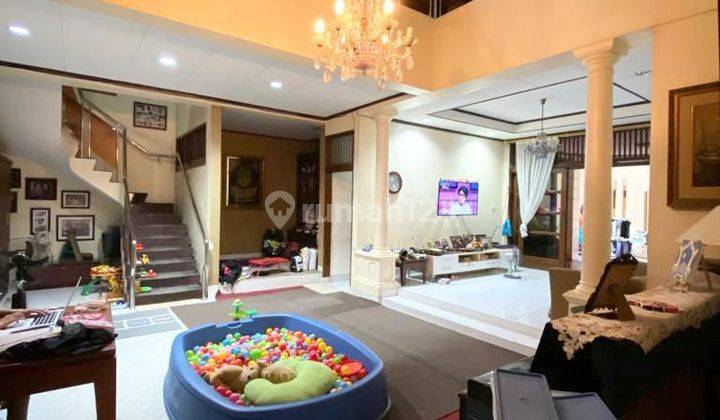 Rumah Mewah Full Furnished 2 Lantai Di Lokasi Elite Menteng 2