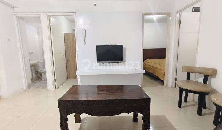 ruang tamu apartment cantik 3 br lantai