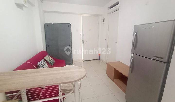 Apartment semi furnished 2 BR siap pakai di Bassura City 2