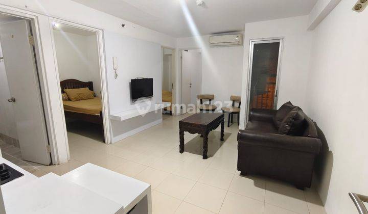 ruang keluarga apartment cantik 3 br lantai