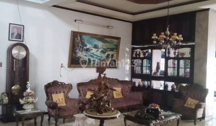 Dijual Rumah 2 Lantai di Duren Sawit Semi Furnished 1