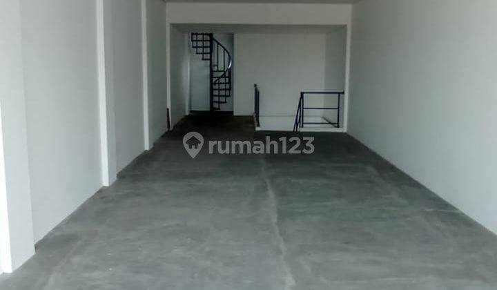 Disewakan Ruko Gandeng Baru Gres 3 Lantai Full Di Kemayoran, Jakarta Pusat 2