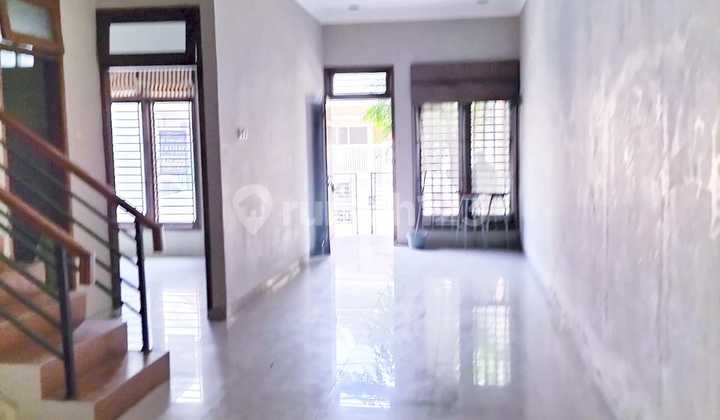 RUMAH DIJUAL HIBRIDA KELAPA GADING RUMAH DIJUAL HIBRIDA KELAPA GADING