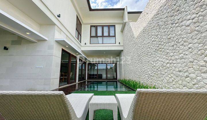 For Rent 3 Bedroom Modern Luxury Spacious Villa In Umalas 1