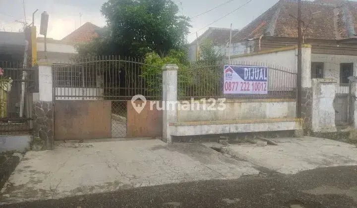 dijual rumah daerah Burangrang sudah SHM 1