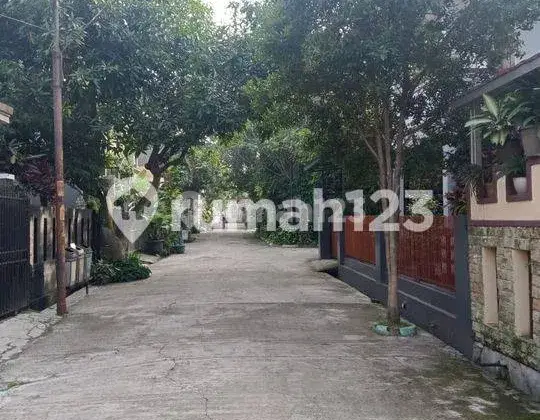 Rumah 2 Lantai Bagus SHM di Jl Sutragraha, Bandung 2