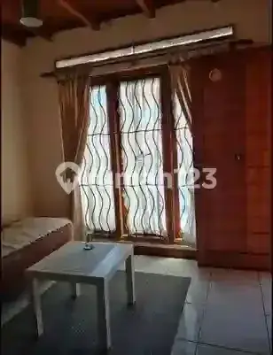 Rumah 2 Lantai Bagus SHM di Jl Turangga, Bandung 2